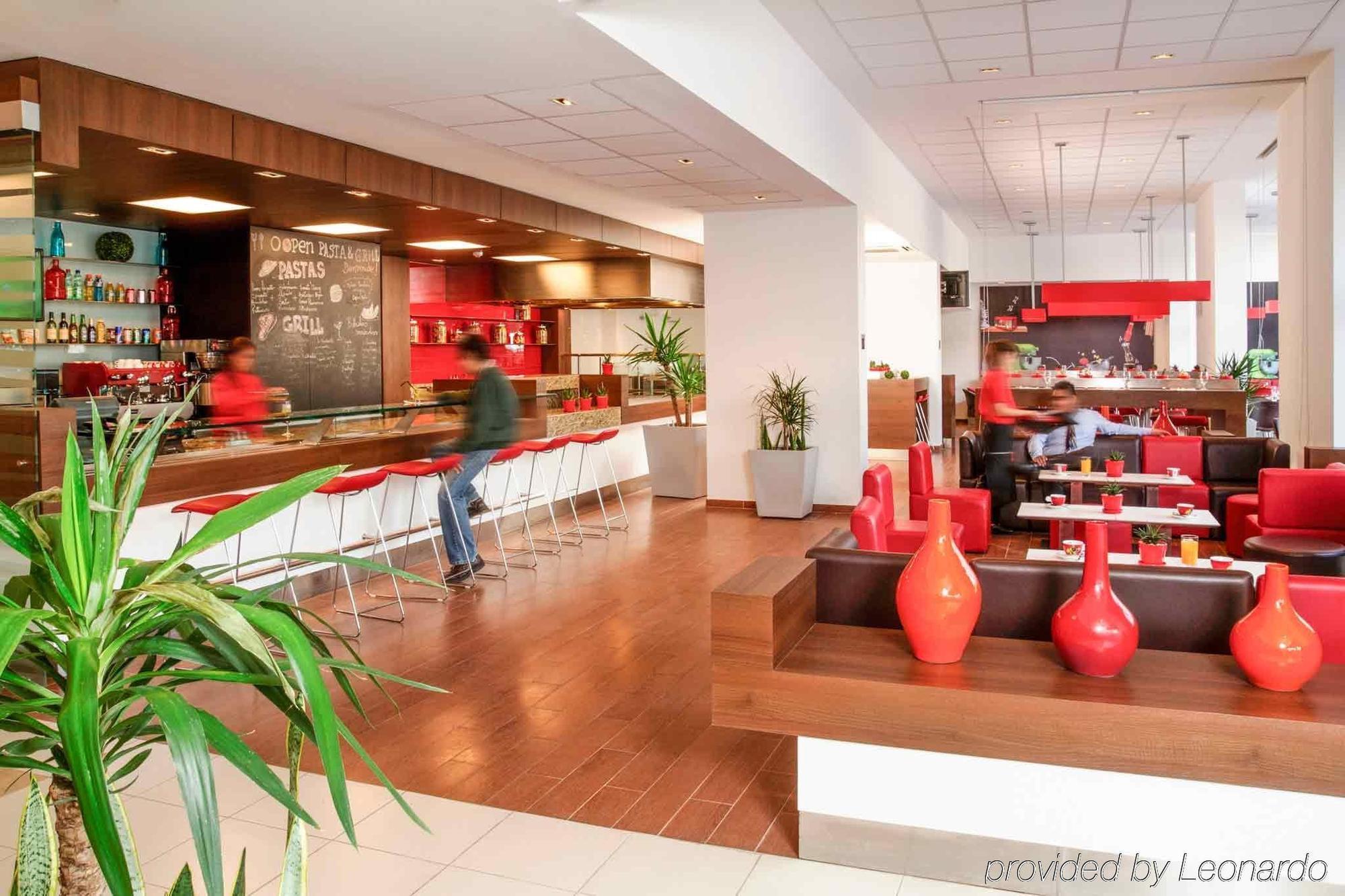Ibis Santiago Las Condes Екстериор снимка