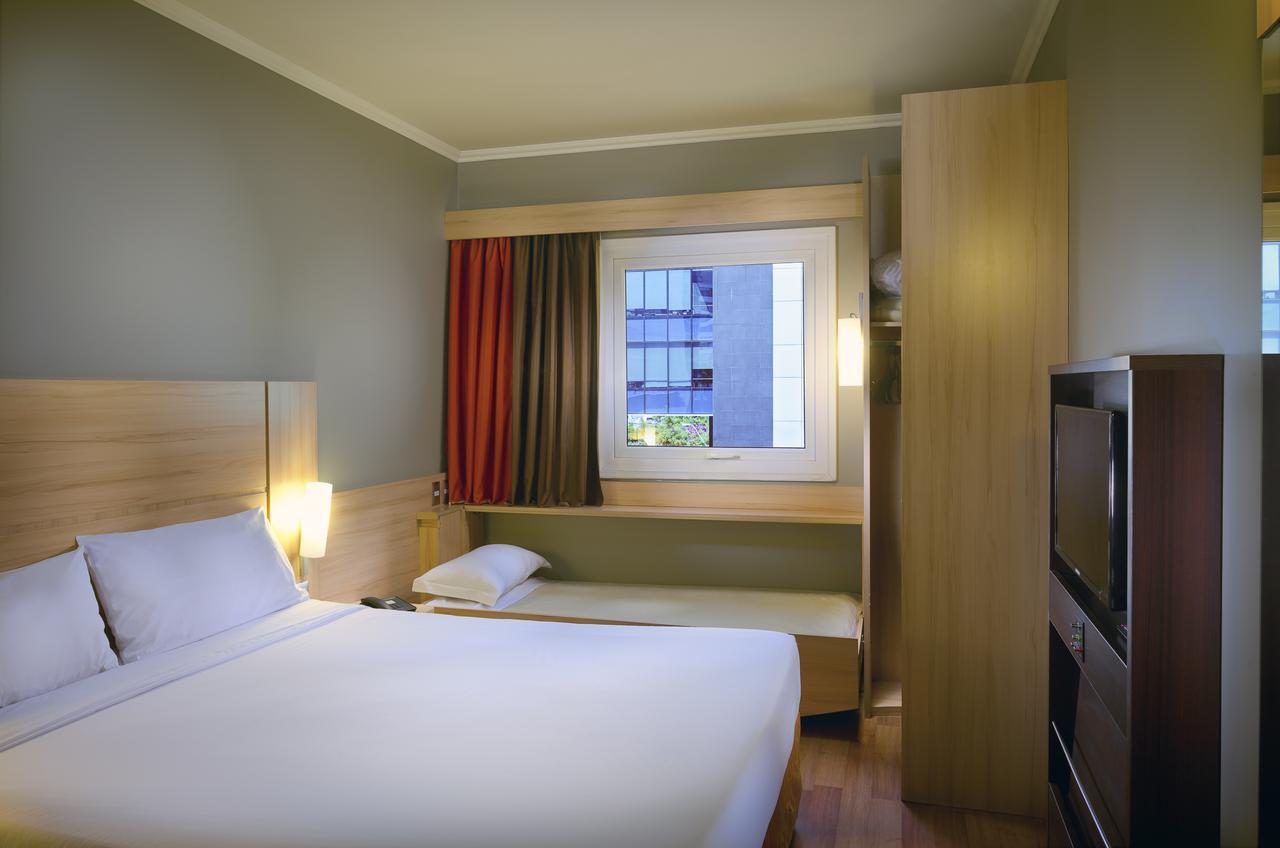Ibis Santiago Las Condes Екстериор снимка