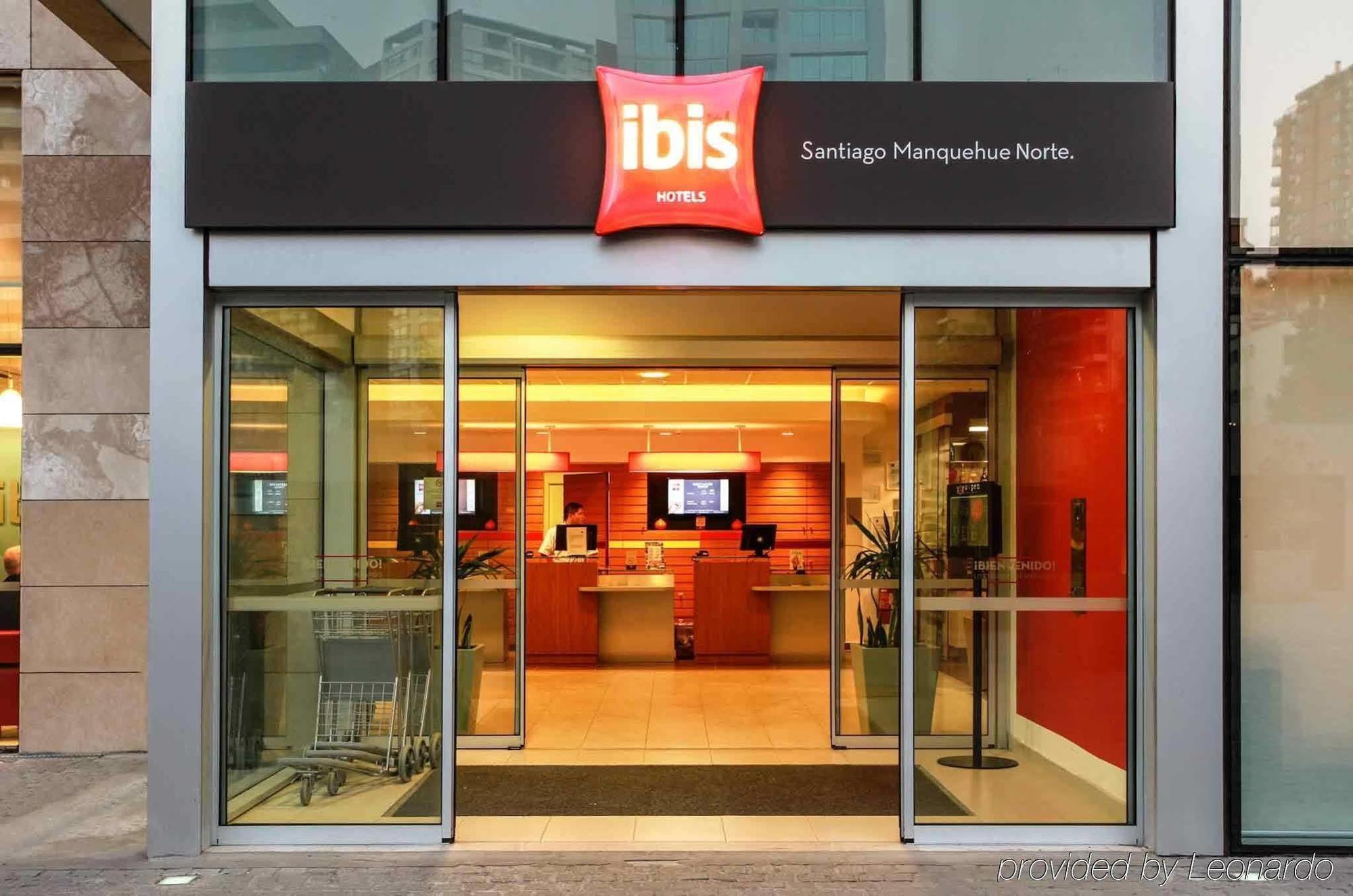 Ibis Santiago Las Condes Екстериор снимка